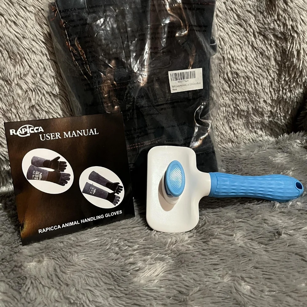 Rapicca Leather Animal Handling Gloves and Self Cleaning Animal Hair Brush